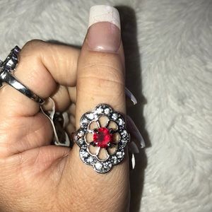 Beautiful Silver & Red Jewel ring (1 piece)
